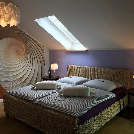 Seaside Lighthouse Loft Apartament
